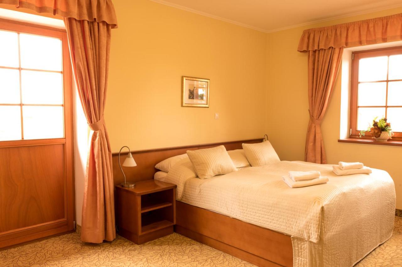 Hotel Vitkova Hora - Veitsberg Karlovy Vary Ngoại thất bức ảnh